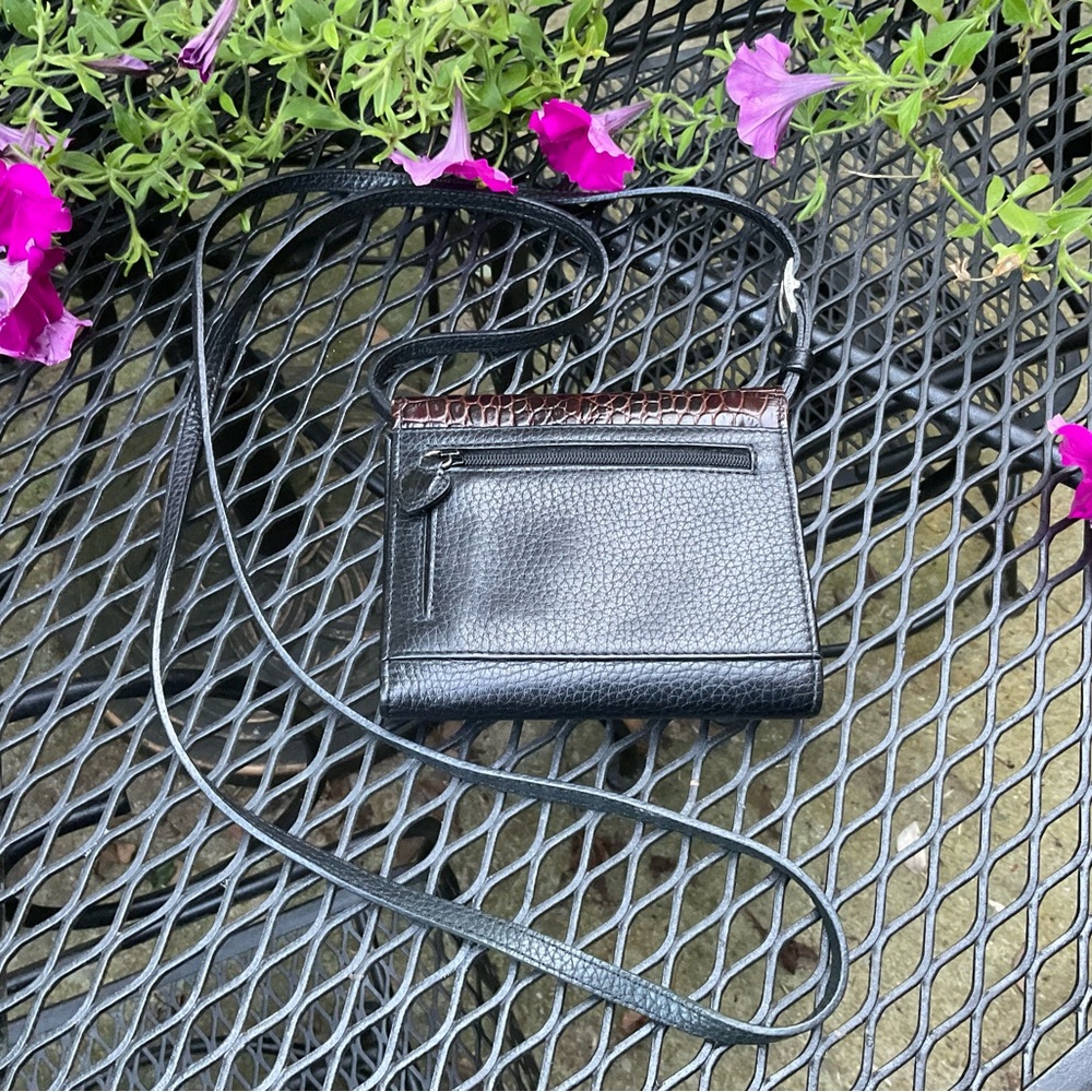 Cute Brighton Black & Brown Silver Heart & Hardware Removable Strap Wallet Bag! - Picture 4 of 16